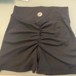 Cheri Fit Black Scrunch Shorts